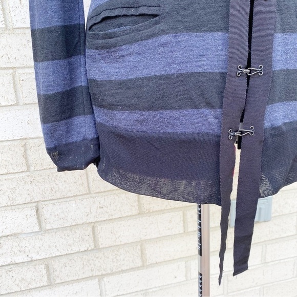 A.L.C. Sweater Cardigan Size XS 100% Wool Two Tone Blue Striped - Picture 13 of 16